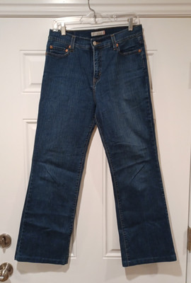 VTG Womens Levis 512 Perfectly Slimming Boot Cut Jeans, 10 Short - FITS 29x29