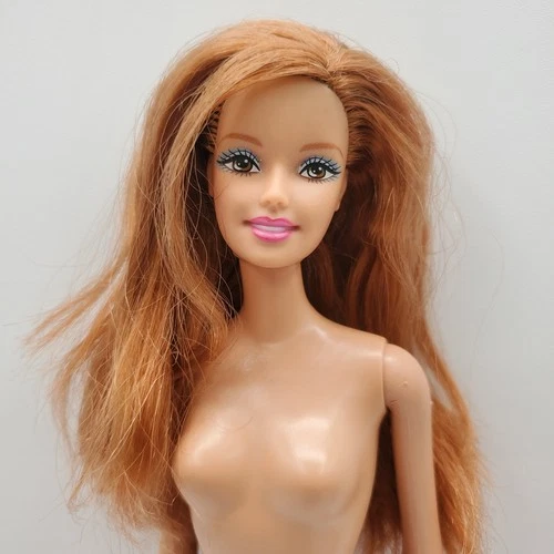 Barbie As Daphne in Scooby-Doo! Doll 2002. Good Head, Flawed Body