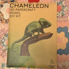Chameleon on Branch - 3D Papercraft World Sculpture Model Kit