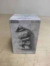 DISFRAZ POP MART Hirono Art Toy con tarjeta y caja