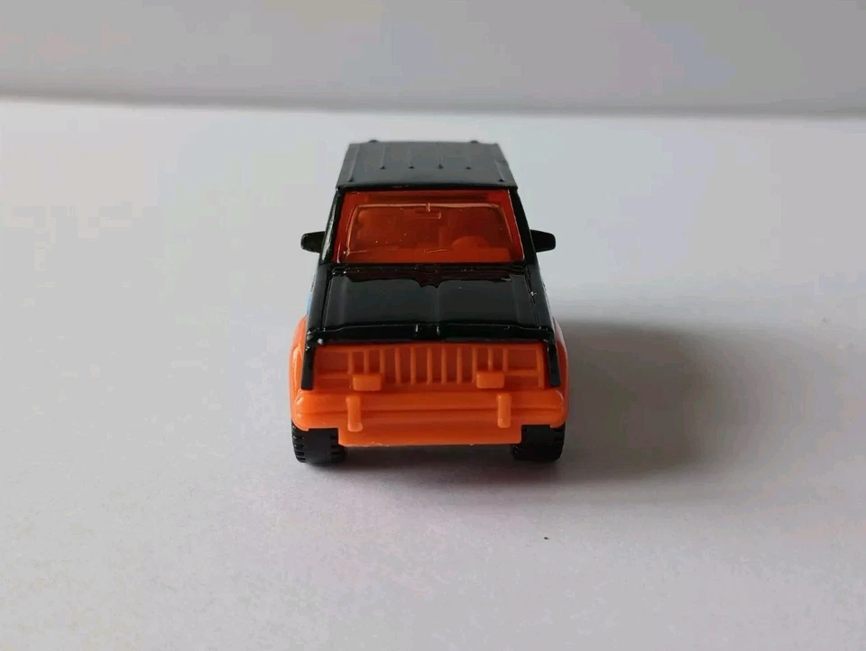 Batman Matchbox DC Comics Diecast Toy Car Collectible 1986 Jeep Cherokee  - Image 2 of 4