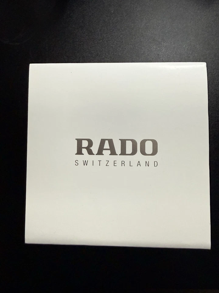 Reloj automático con esfera dorada Rado Diastar Foto 4 de 4