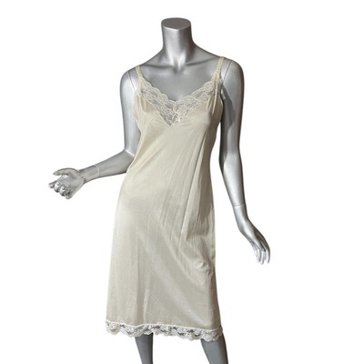 white christmas dresses Meringue