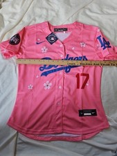 New With Tag Ladies Medium Pink OHTANI Stitched Jersey, Nice!