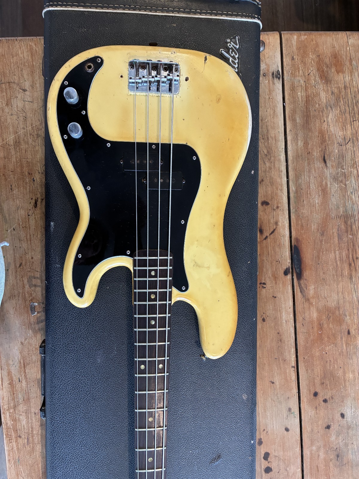 Fender Precision Bass Olympic White 1978