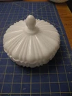 7" VTG WHITE MILK GLASS BEAUTIFUL CANDY BOWL WITH LID