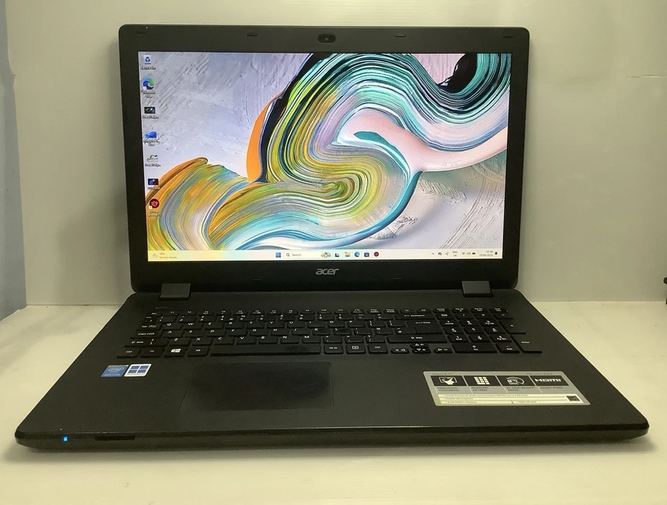 17.3” ACER ASPIRE ES1-711, 8GB, INTEL PENTIUM@2.16GHz,240GB SSD,WIN 11 PRO (210) - Image 3 of 4