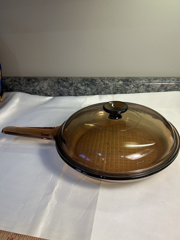 Pyrex Corning Vision Ware Amber 10” Skillet Frying Pan & Lid Waffle Bottom USA,