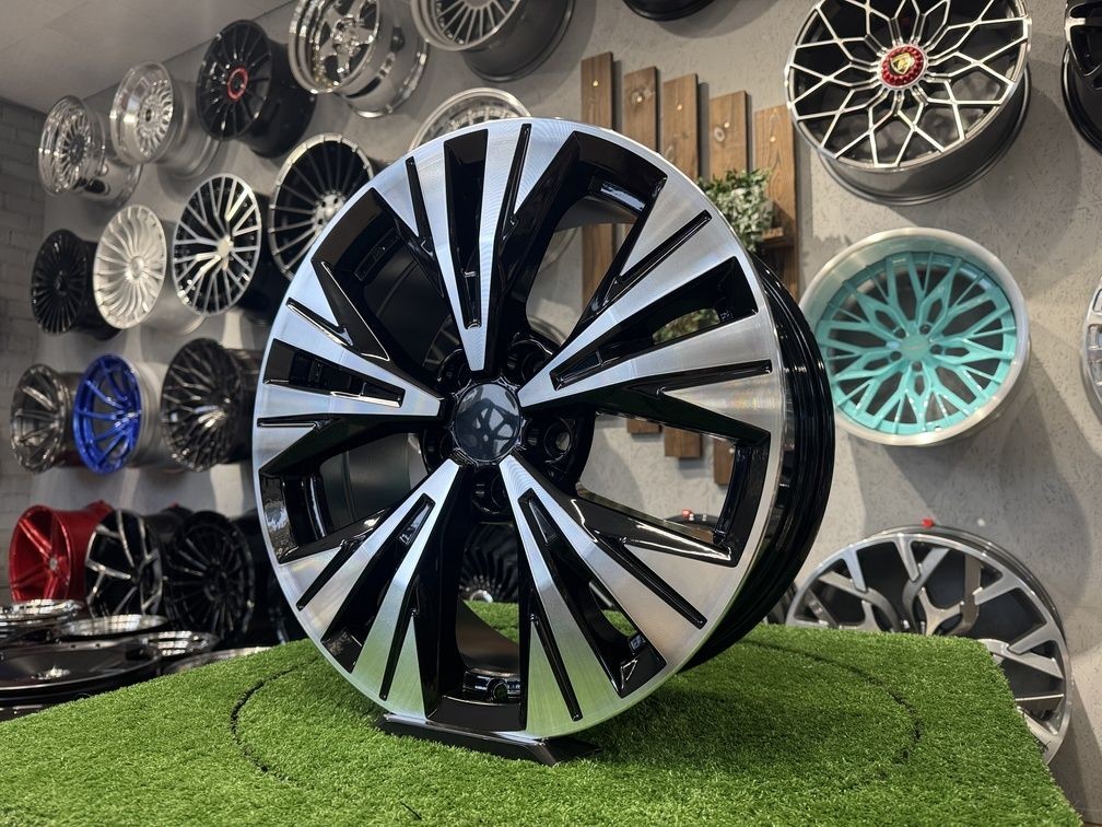 Nissan X-Trail 純正19インチアルミホイール DUNLOP 4X 18 Inch 5X114.3 Nissan X-Trail Style Black Polished Wheels