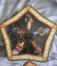 HAPPY HOLIDAYS ~ SET of 5 MINI FOLK ART CHRISTMAS TREE ORNAMENTS *open Box 