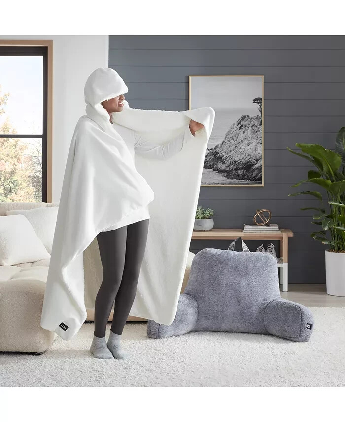 UGG AVERY HOODED Adult THROW Blanket Snow 50X60 Brand New