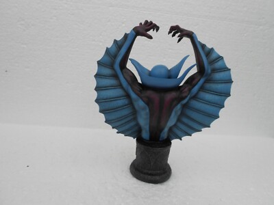 ✺ BARON BLOOD ✺   MARVEL MINI BUST s-l400.jpg