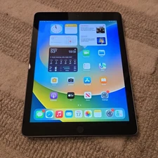 Apple iPad A1893 6th Gen. 32GB, Wi-Fi, 9.7in - Space Gray