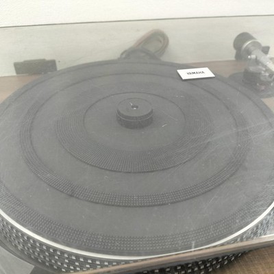 Yamaha YP-511 Direct Drive Turntable w/ Shure M75B Cartridge 33/45