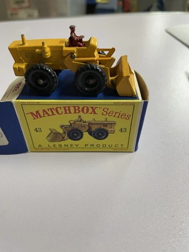 Vintage 1962 Matchbox Lesney #43 Aveling Barford Tractor Shovel w Red Base