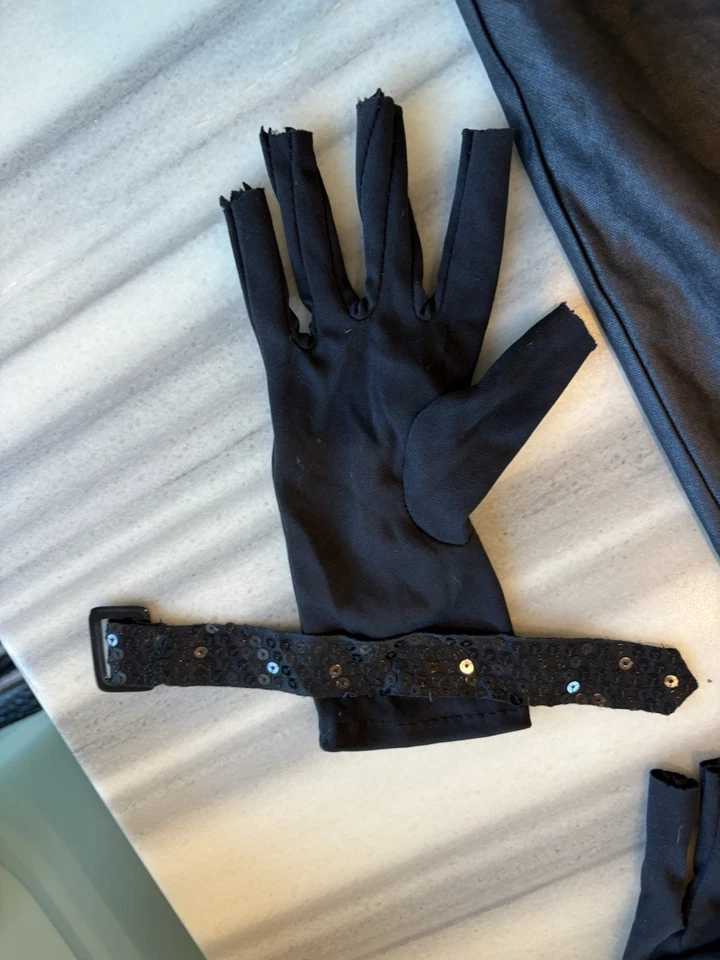 Leg Avenue Vintage Witch Costume Size Medium - Image 4 of 4