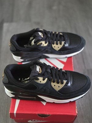 Nike Air Max 90 Black Metallic Gold Mens Size 8 Womens Size 9.5