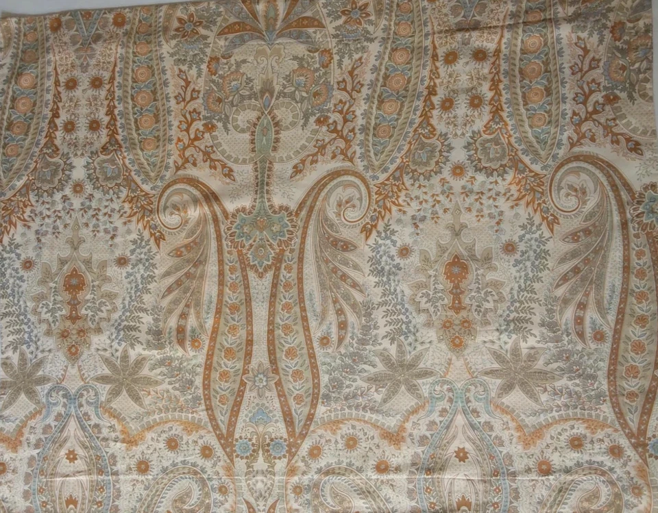 CONJUNTO DE 2 FRONHAS DE TRAVESSEIRO EURO POTTERY BARN BLYTHE PAISLEY BRONZEADO/AZUL/VERDE/DOURADO - Imagem 2 de 2