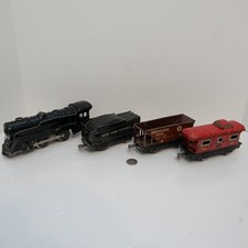 MARX Wind Up Engine NEW YORK CENTRAL Pennsylvania 738701 Caboose 556 Train Set