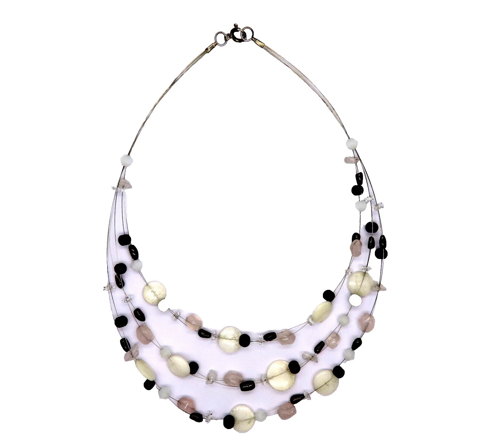 Collares y colgantes artesanales de piedra de cuarzo