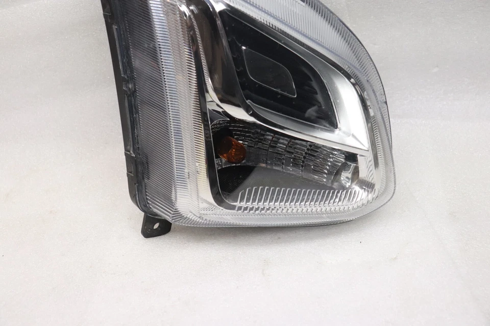 Chevrolet Equinox 2018-2021 luz antiniebla pasajero derecho halógeno OEM Foto 3 de 4