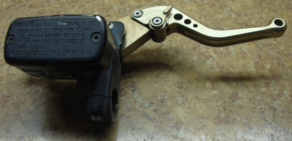 Honda CBR600RR 2003 CBR 600 RR CBR600 600RR palanca de freno derecha cilindro maestro Foto 4 de 4