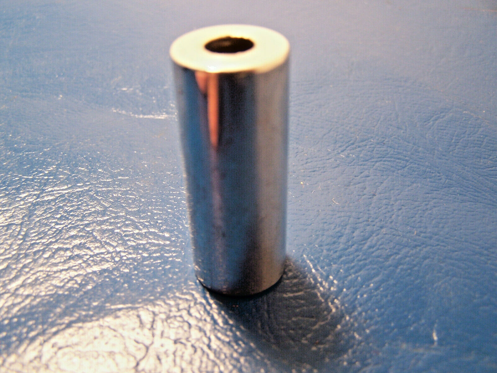 BILLET ALUMINUM ROUND SPACER 11/2" Long 2 Set Screws Polished 1/4