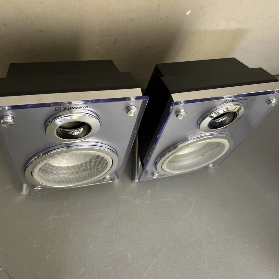 Emerson MS3108 Home Audio System ( SPEAKERS ONLY) - Image 2 of 4