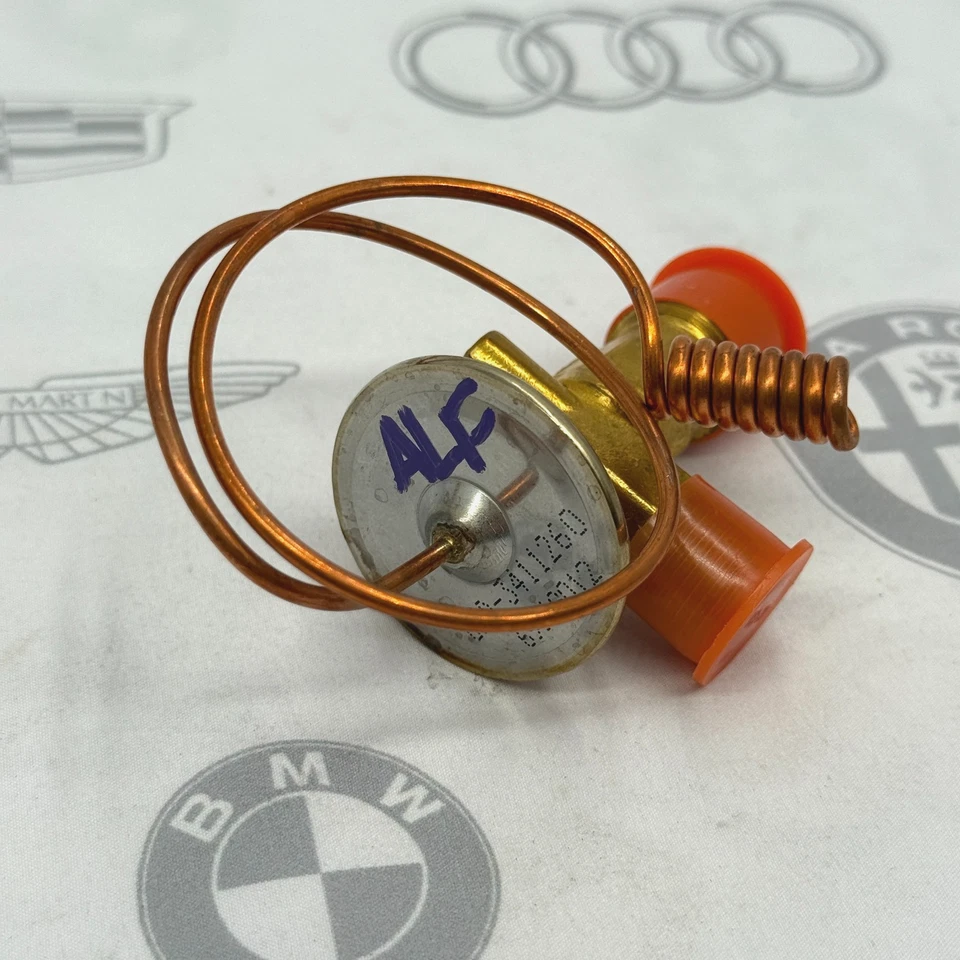 Chevrolet Suburban GPD 1978-1988 válvula de expansión de aire acondicionado delantera 3411260 69919012 Foto 2 de 4