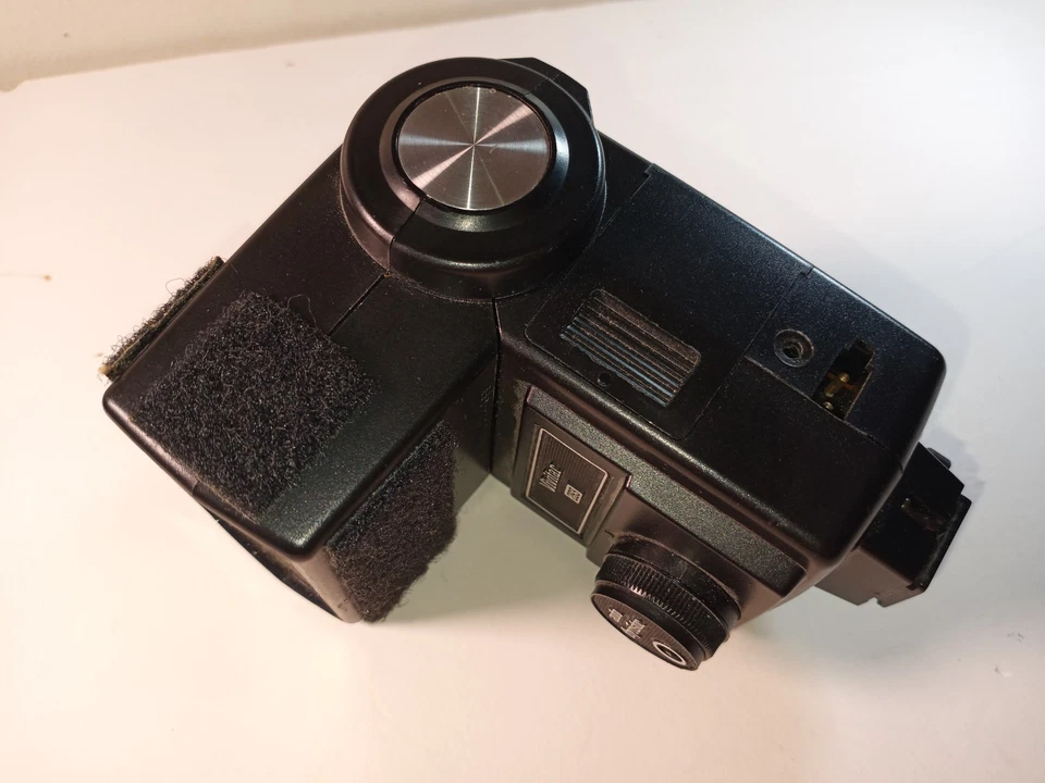 Vivitar 283 Electronic  Auto  Thyristor  Shoe Mount  Flash Tested And Works - Image 4 of 4