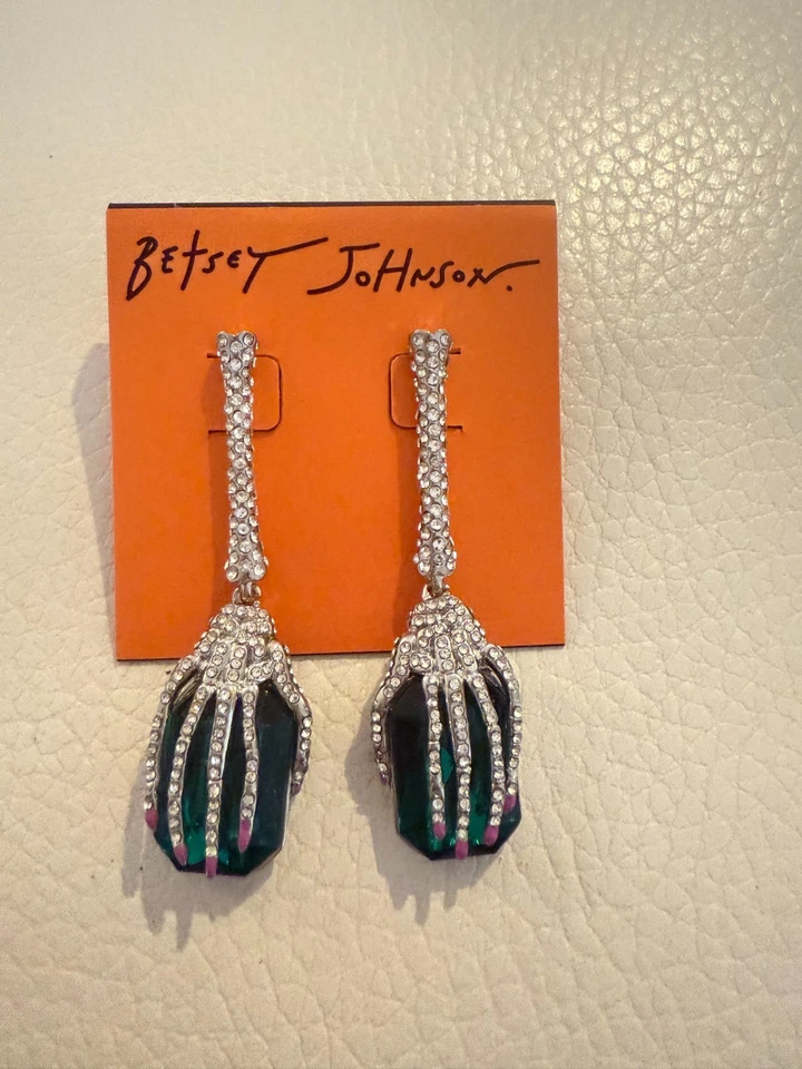 PENDIENTES COLGANTES PAVÉ ESQUELETO BETSEY JOHNSON NUEVOS CON ETIQUETAS Foto 3 de 4