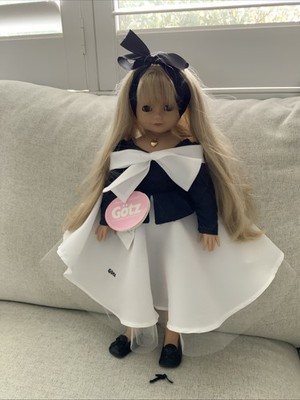 Vintage Gotz Puppe GLORIA 17  Doll 1996 Long Blonde Hair- Brown Eyes - Necklace
