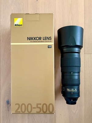 Nikon AF-S NIKKOR 200 500 mm 1:5,6 E ED VR, sehr guter Zustand