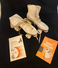 Vintage 1950s White Ladies Roller Skates Chicago Plates Hyde boots Pacer Wheels