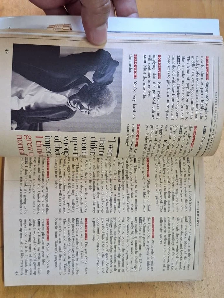 Majalah lama - Reader’s Digest Oktober 2001 – Singapore Lee Kuan Yew 李光耀 - Image 3 of 4