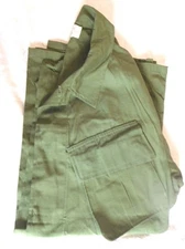 Original U.S. Vietnam O.D. Rip-Stop Jungle Jacket in Small Reg (1968) Deadstock