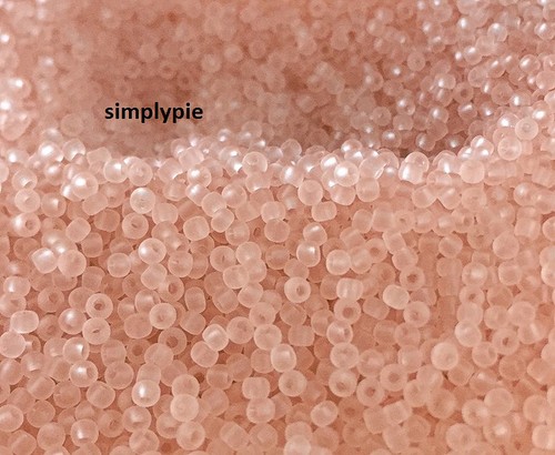 TINY BEADS 11/0 Toho 10-Grams Ur PICK - 第 29/41 張圖片