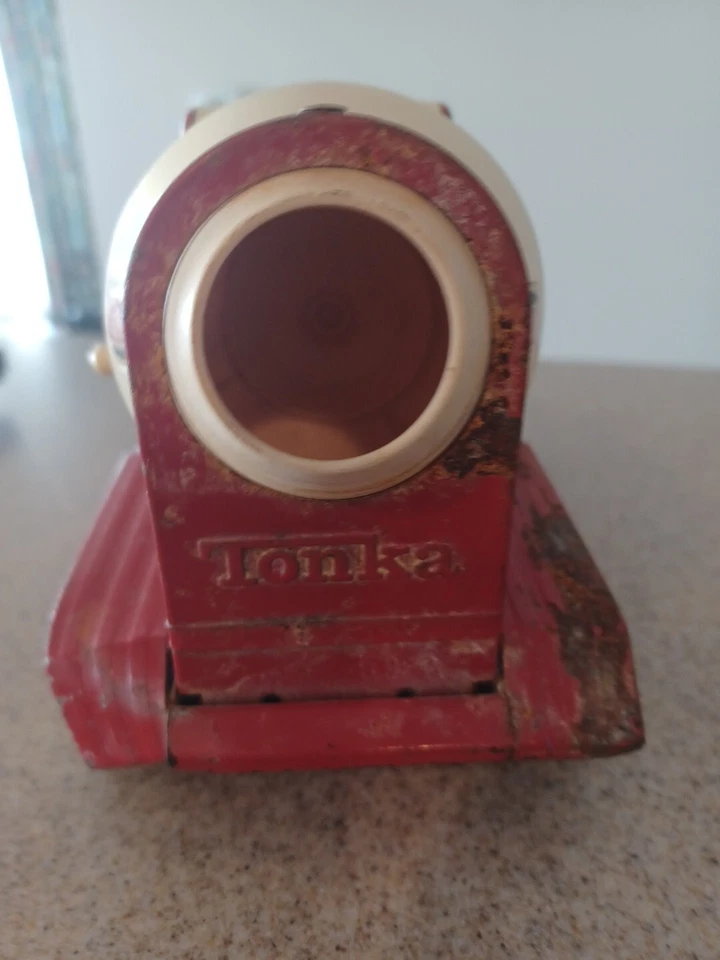 Camión mezclador de cemento vintage TONKA Jeep de 9" de largo - rojo Foto 4 de 4