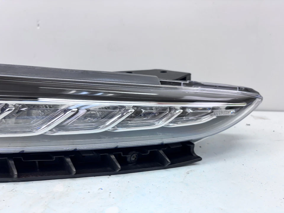 92208-J9020 2018 2019 2020 2021 HYUNDAI KONA LED LUZ DE CIRCULACIÓN DELANTERA DERECHA OEM Foto 3 de 4
