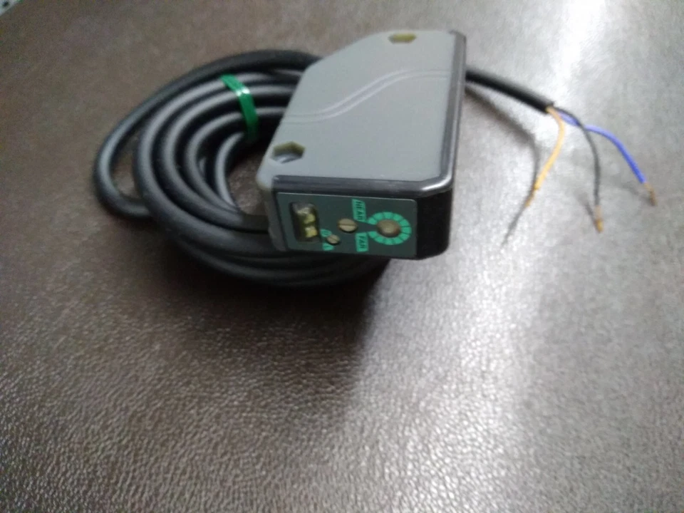 SUNX EQ-34-PN SENSOR - Image 3 of 4