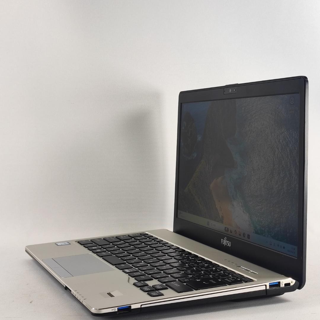 Fujitsu laptop LifeBook S937/T 15.6 type FHD 128gb 8gb CPU Core i5