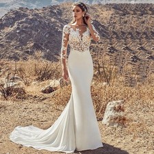 Long Sleeved Mermaid Wedding Dress V-neck Applique Pleated Lace Bridal Gown