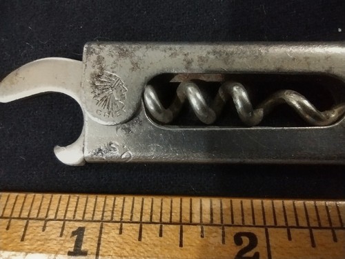 THE CHIEF ANTIQUE FOLDING POCKET CORKSCREW BOTTLE OPENER EXCELENT CONDITION 