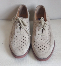 Hush Puppies Suede Leather Oxford Buff Womens Sz 7 1/2 Med Lace-Up Perforated