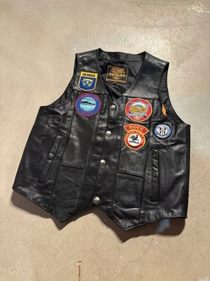 Vintae Milwaukee Leather black vest Chapter A size large men with patches
