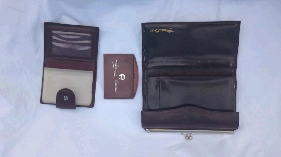 Lote De 3 Cartera De Cuero Rojo Etienne Aigner Años 80 De Colección, Cartera Cambiar Y Espejo Foto 2 de 4