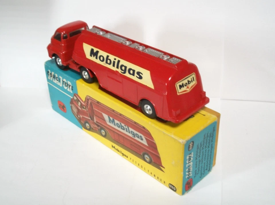 Corgi Toys Major Nr. 1110 Bedford Petrol Tanker mint/boxed 1:43 - Bild 4 von 4