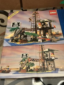 LEGO Set 6270 Pirates I Forbidden Island - 100% Complete w/Instructions