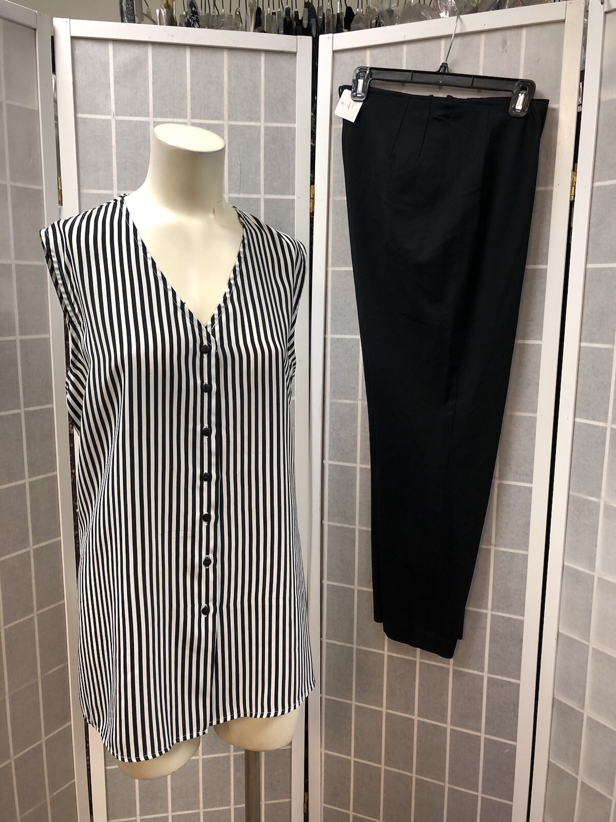 Notations/DKNY, Woman’s, Set, Black/White,pant/blouse, Casual, Spring, Size 14.: image 5