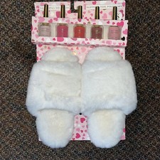 Morning Meadow Slipper  Nail Polish Set S 6/7 NEW